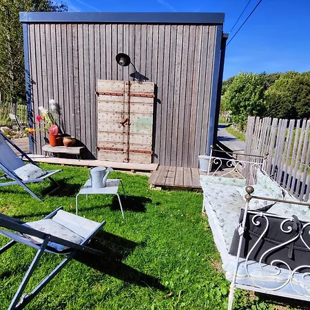 L'oustalou - De 19m² Aux Portes De L'aubrac *