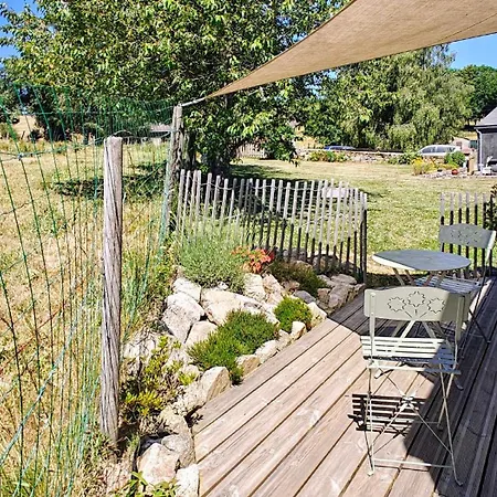L'oustalou - De 19m² Aux Portes De L'aubrac Aumont-Aubrac